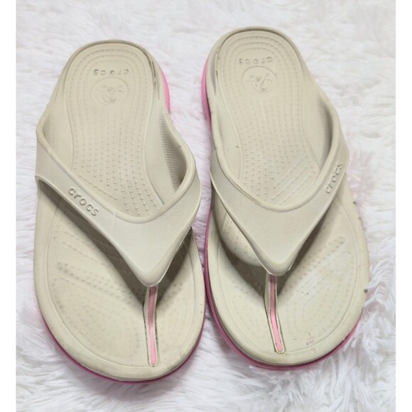 Crocs Beige Pink Flip Flops Sandals Size 7 - Picture 1 of 8